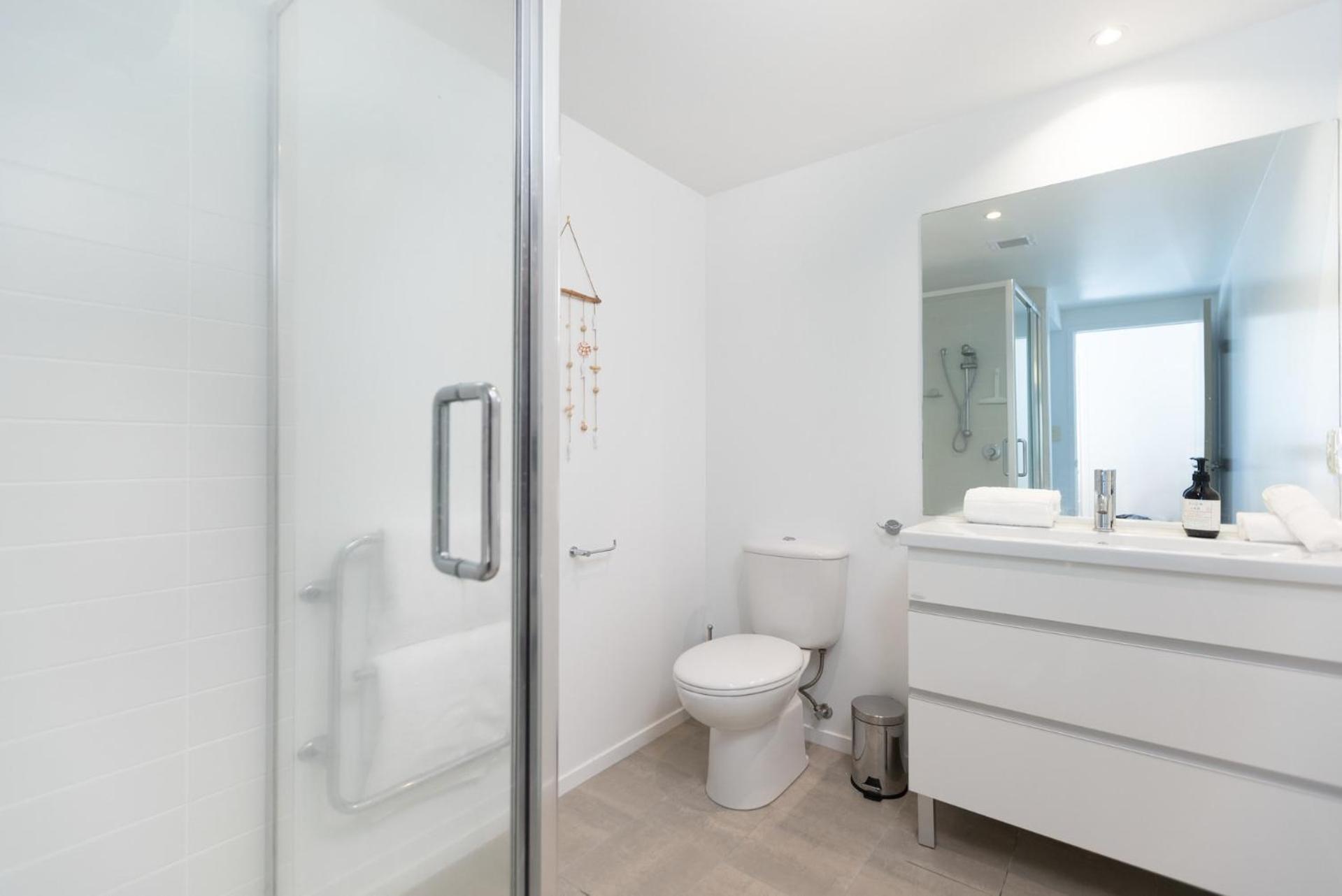 Sunny And Spacious - Moments From The Beach And Downtown Mount Maunganui Exterior foto